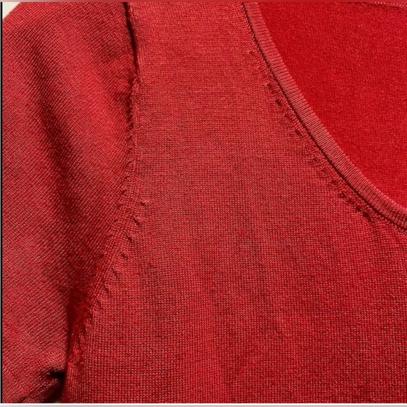 🌴 Tori Richard Hawaii Women’s 70% Silk Red Blouse Size XS sku#82 - Picture 3 of 5